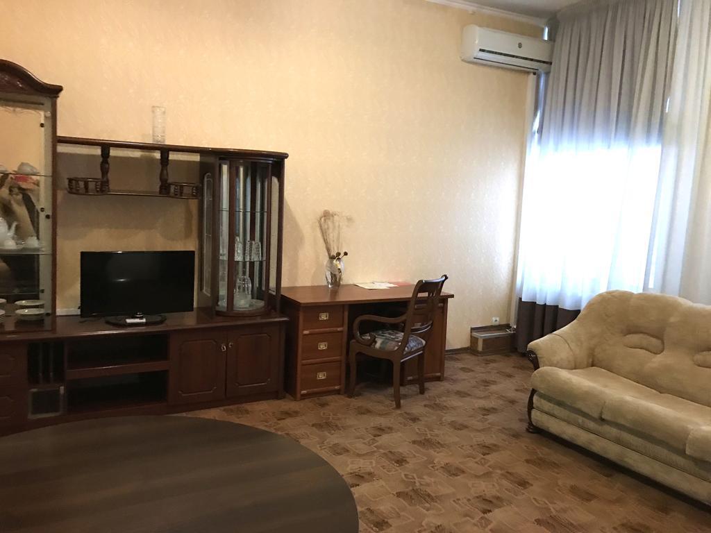 亚历山德斯基酒店 尼古拉耶夫 外观 照片